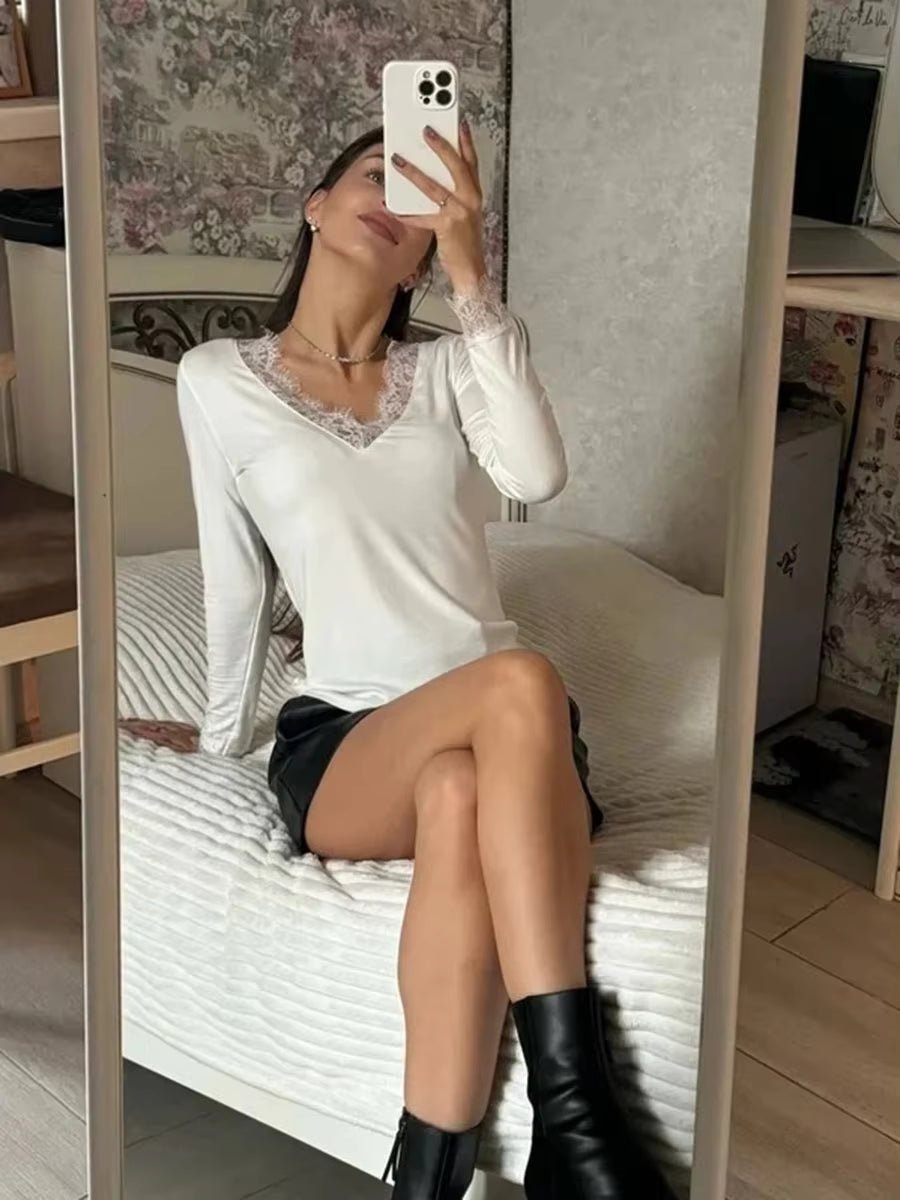 Miriam krajkový ležérní top s výstřihem do V