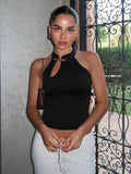 Gerda crop top s halter výstřihem a průstřihy