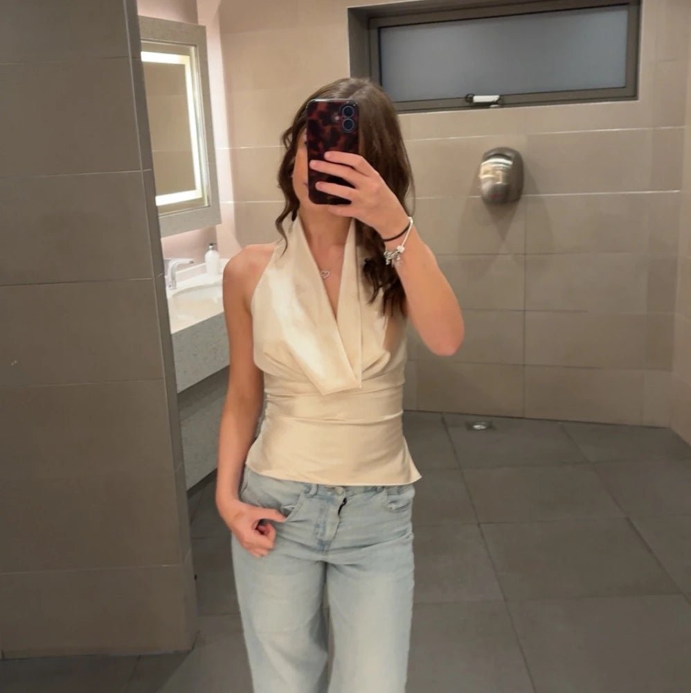 Jeriza halter top s hlubokým výstřihem