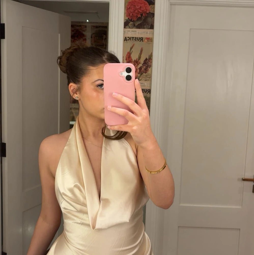 Jeriza halter top s hlubokým výstřihem