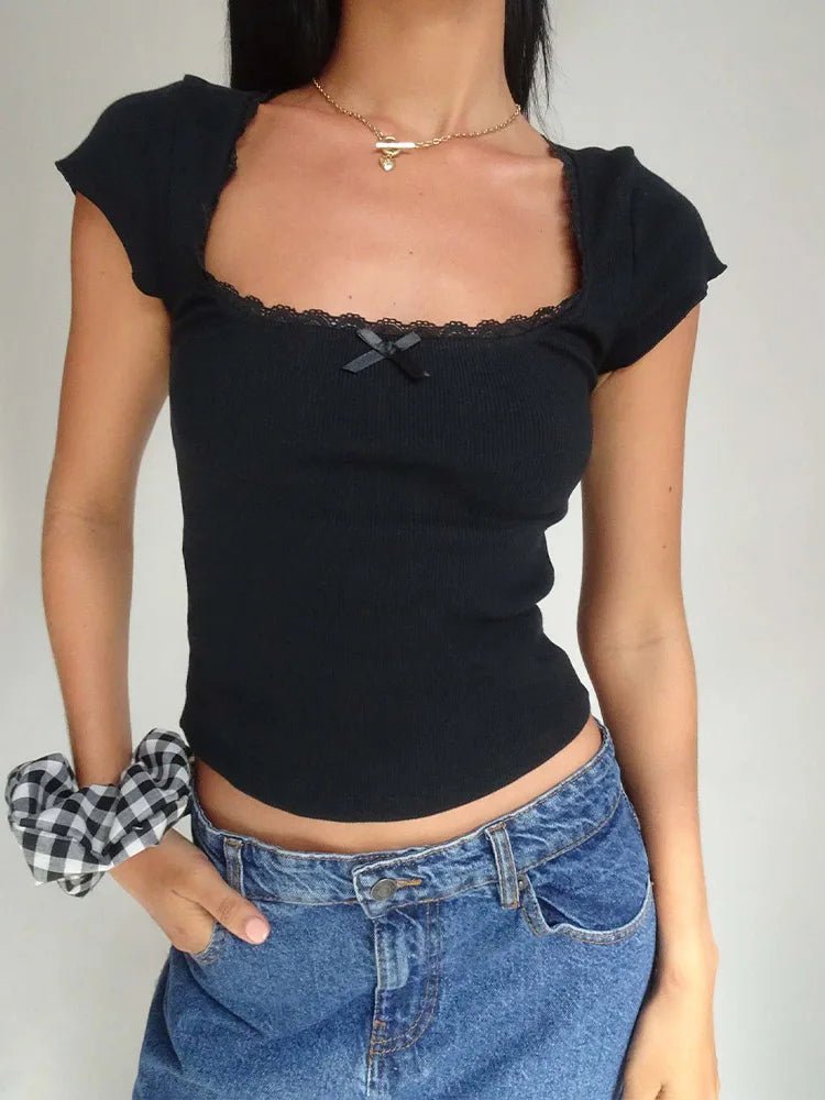 Liberty crop top s krajkovým lemem