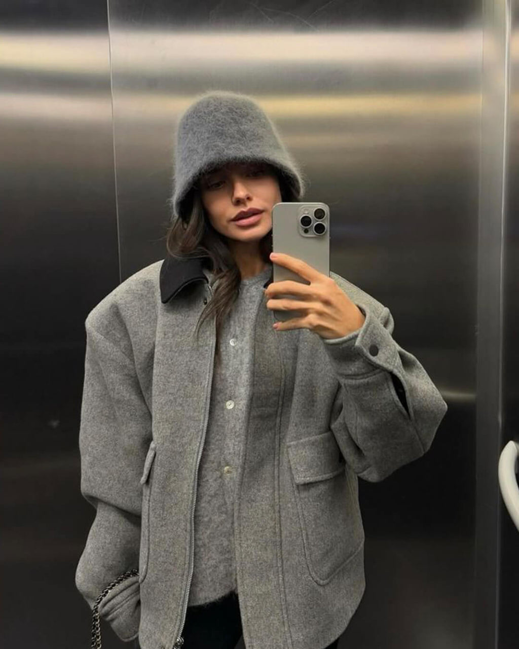 Kyla chlupatý klobouk typu bucket