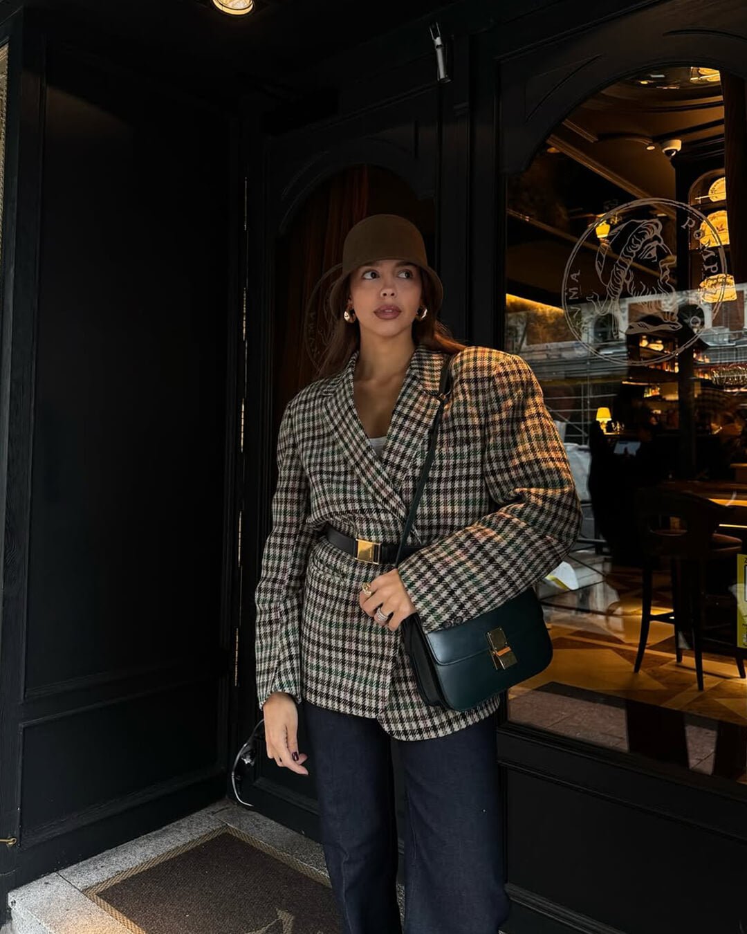 Kyla chlupatý klobouk typu bucket