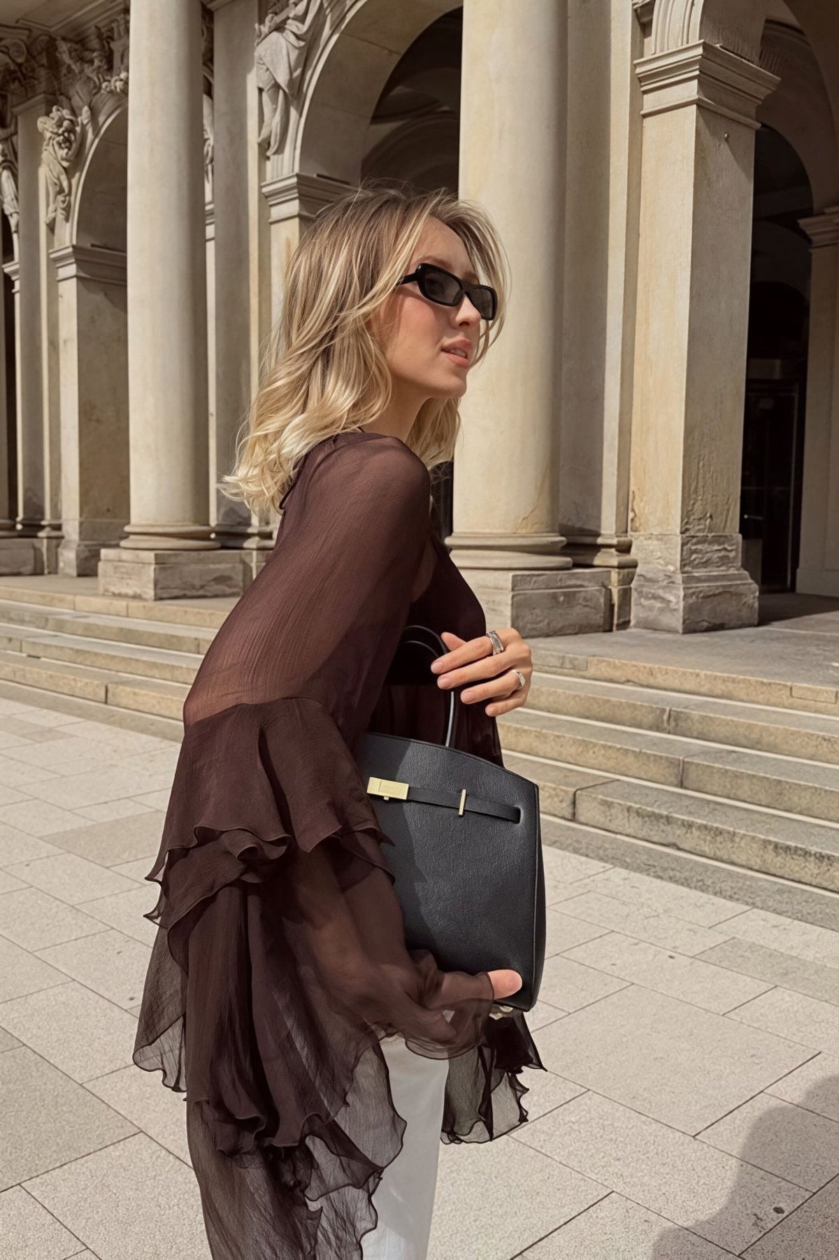 Greta šifonová halenka s volánovými zvonovými rukávy